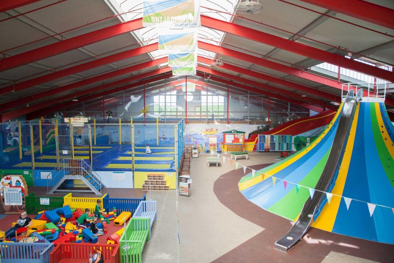 Отель Seepark Burhave_ Бутьядинген Экстерьер фото